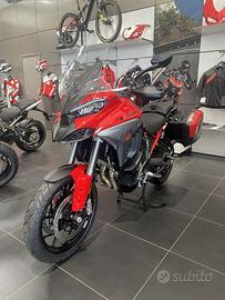Ducati Multistrada V4 S Travel & Radar