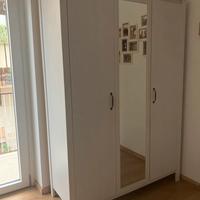 Armadio a due ante piu specchio