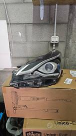 faro sinistro toyota yaris hybrid