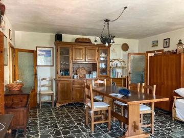 Quadrilocale a Rio nell'Elba (LI)