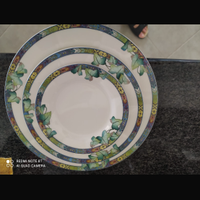 Servizio da tavola per 12 persone