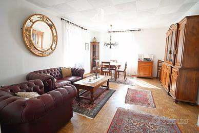 Bilocale da ristrutturare con soffitta a Egna -