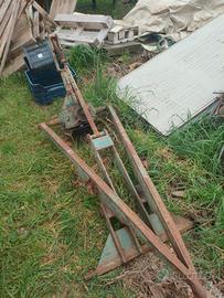 struttura per trapano per trattore 