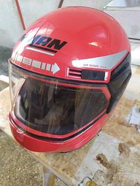 casco integrale super accessoriata per moto 