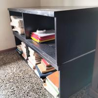 Mobili contenitori a giorno in legno nero