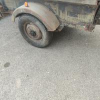 carrello militare con documenti 