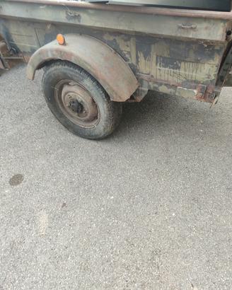 carrello militare con documenti 