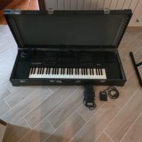 Tastiera Roland G600 con Cassa e accessori