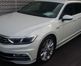 Passat R line