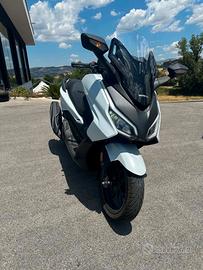 Honda Forza 350