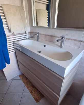 Mobile bagno con pensili 