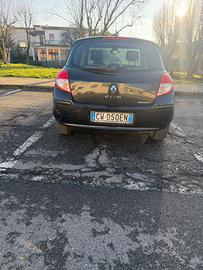 Renault clio 1.2 benz NEOPATENTATI