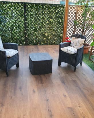 SET POLTRONE E TAVOLINO APRIBILE DA GIARDINO
