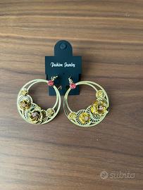 Orecchini di bigiotteria