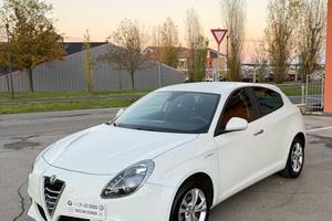 Alfa Romeo Giulietta 1.6 JTDm-2 105 CV Exclusive