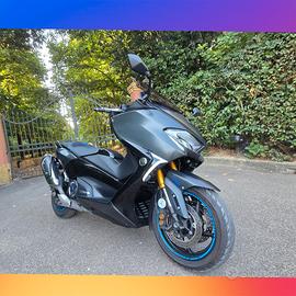 YAMAHA T-MAX 