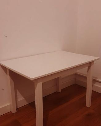 Simple White Table – Ideal for Study or Kitchen