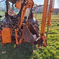 Retroescavatore per trattore