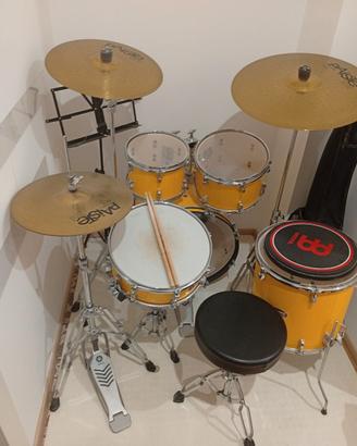 Batteria marca Yamaha Ryden