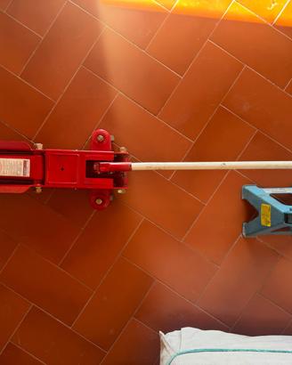 Kit officina cric idraulico + staffe