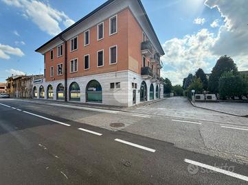 NEGOZIO A ROVERBELLA