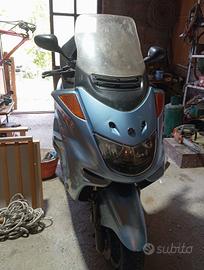 Ricambi Majesty 250 YP _ smembro per pezzi
