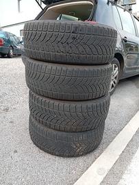  4 gomme invernali buoni 205/55 R17 M+S