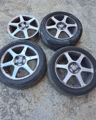 Cerchi in lega toyota