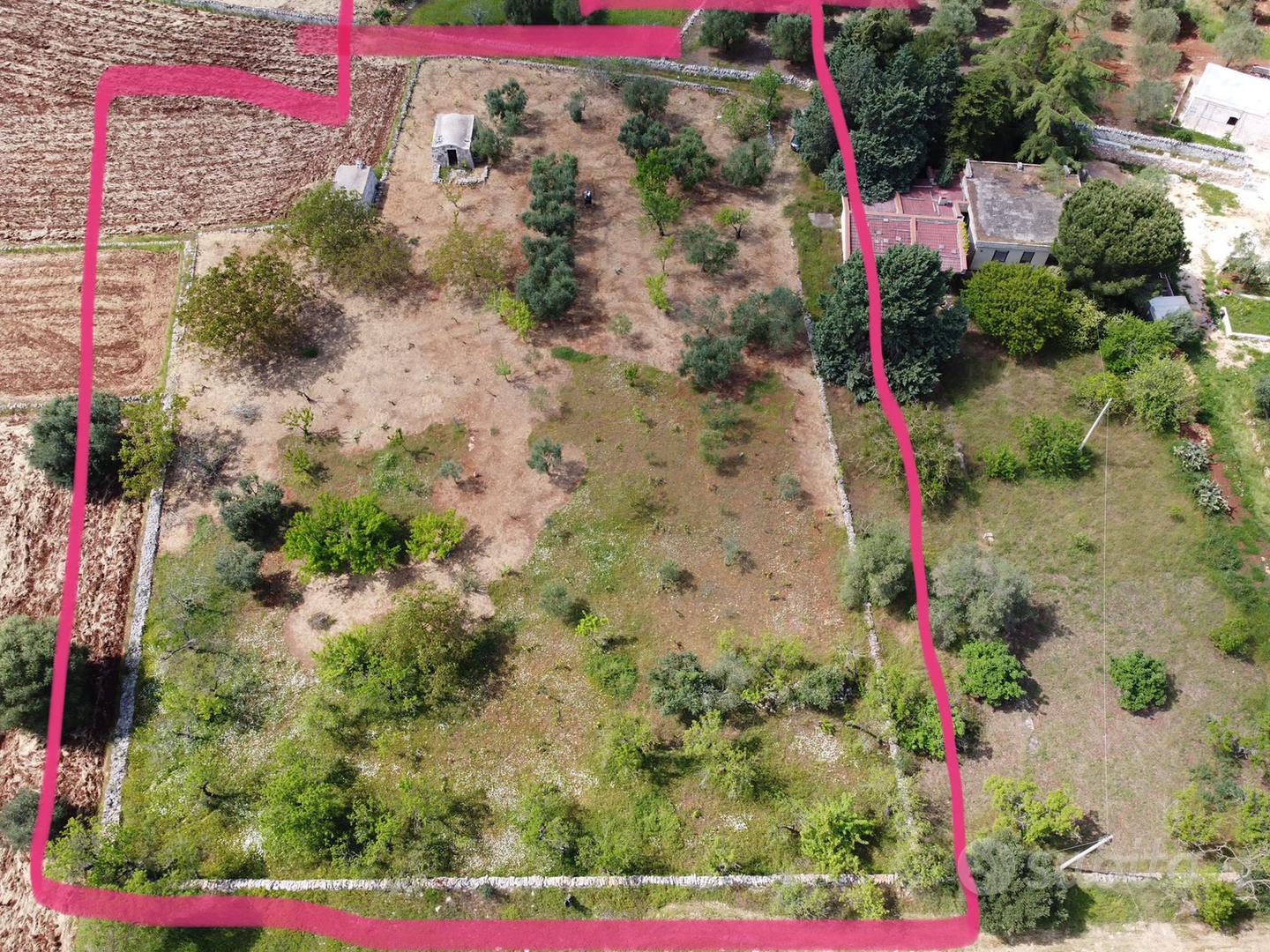 Terreno rustico con Lamia e Cisterna - Altro