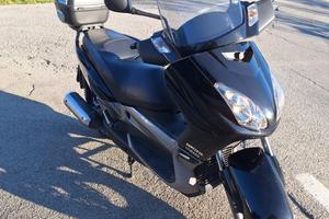 Yamaha Xmax 250cc 2007 con 50.000km