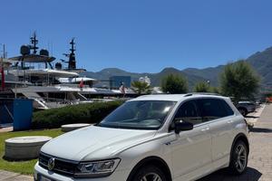 Volkswagen Tiguan 1.6 TDI 116 cv R line