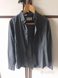 Camicia nera a pois bianchi
