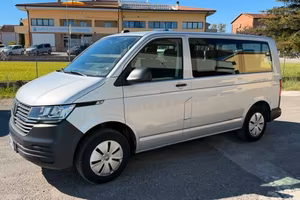 Volkswagen Caravelle T6 9 posti
