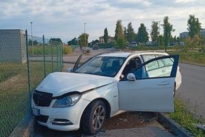 MB C220 SW