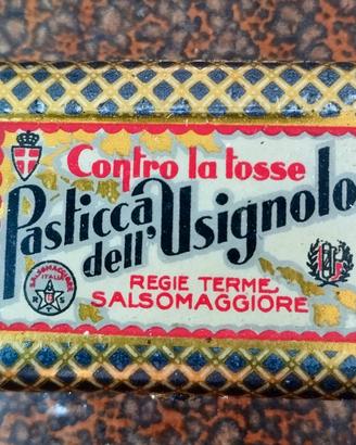 Piccola e rara scatola di metallo