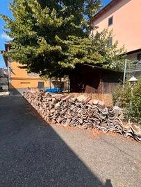 Coppi antichi provenienti da un casale