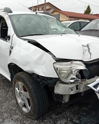 RICAMBI DACIA DUSTER 1.6 B ANNO 2011