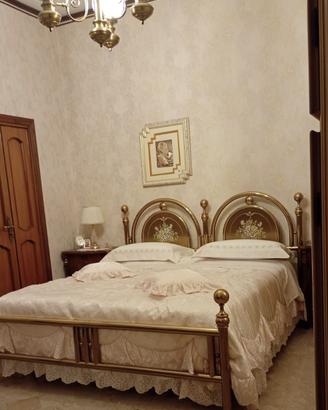 Camera da letto completa stile classico