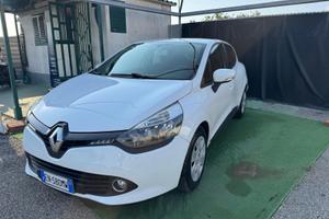 Renault Clio 1.5 dCi 75cv Live - 2012