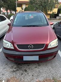 Auto Opel Zafira