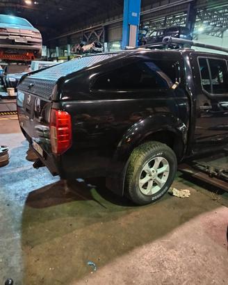 NISSAN NAVARA NERO 2008