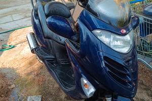 Kymco Dink 150 al primo che lo viene a prendere