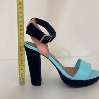 Sandali con tacco alto e plateau