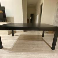 Tavolo allungabile nero