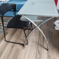 tavolino porta PC alluminio e vetro temperato 