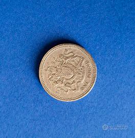 RARE ONE POUND QUEEN ELIZABETH II 1983