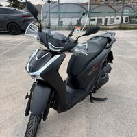 SH 150 Nero Sport