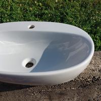 LAVABO IN APPOGGIO OVALE