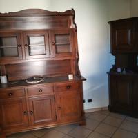 credenza e vetrina 