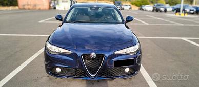 ALFA ROMEO GIULIA 2.2 jtdm 150 cv Traz posteriore